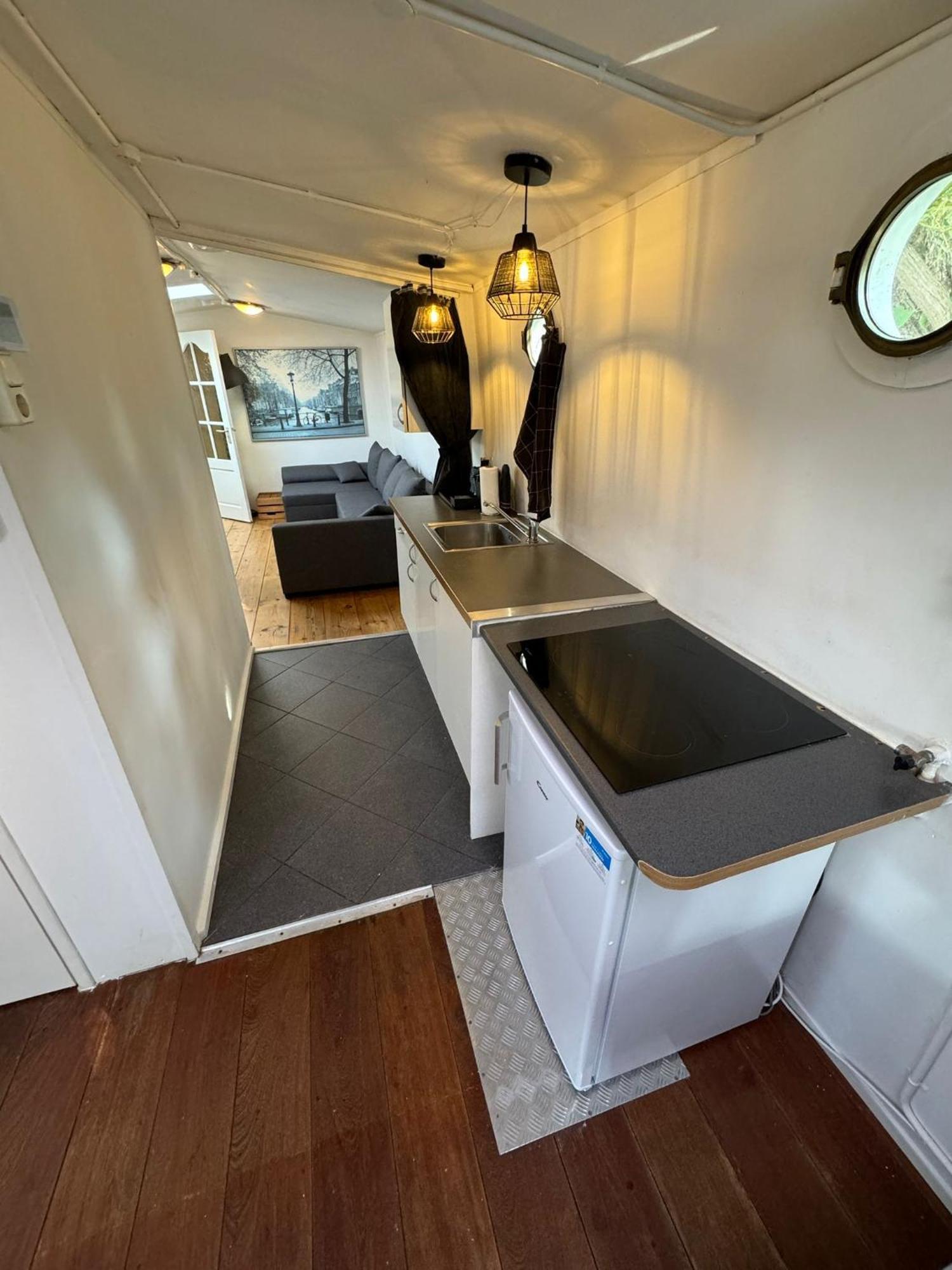 Hotel en barco On Boat, Privat Pier, Free Parking Praga